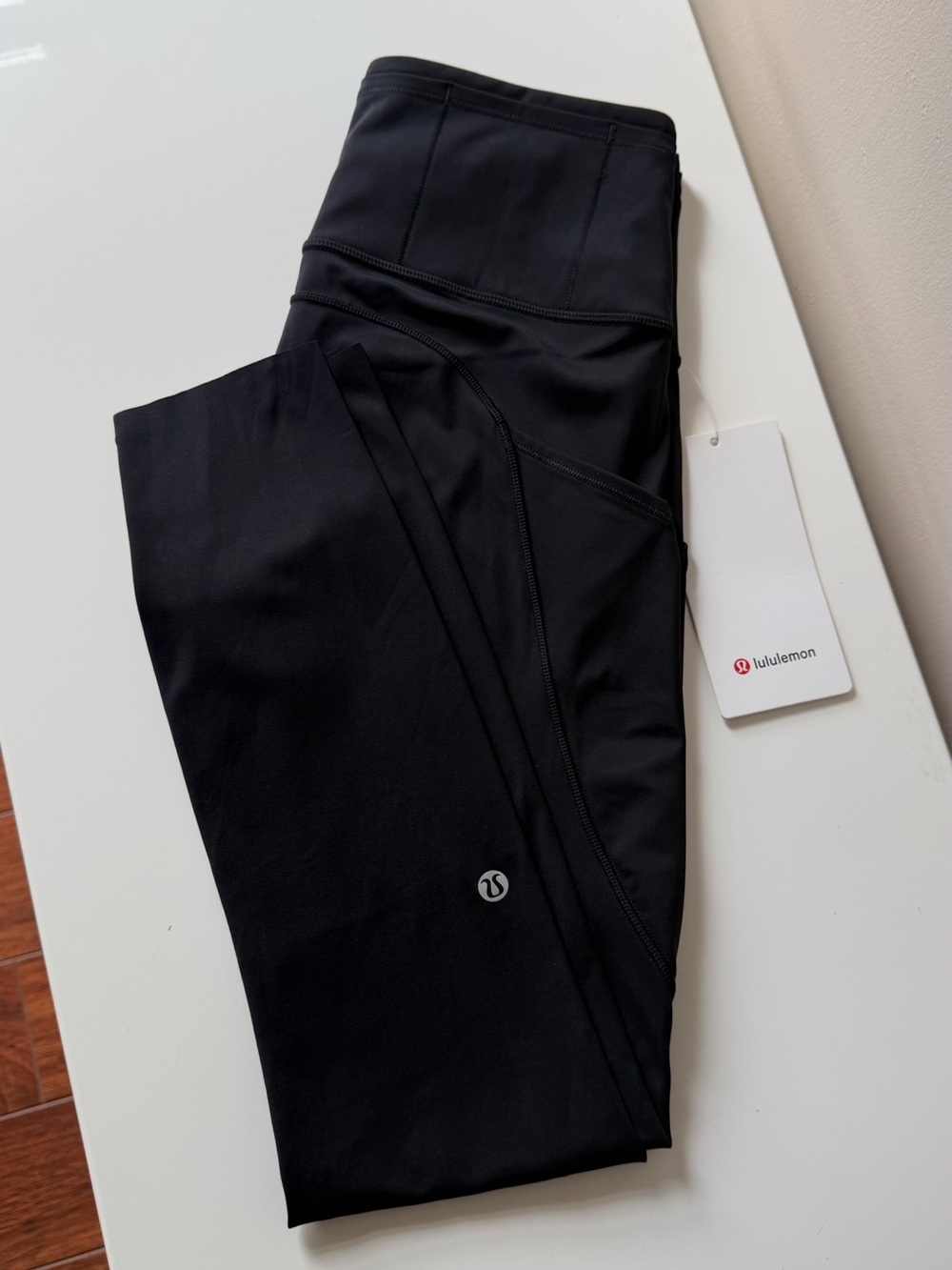 Size 10 fast and free HR 25” black